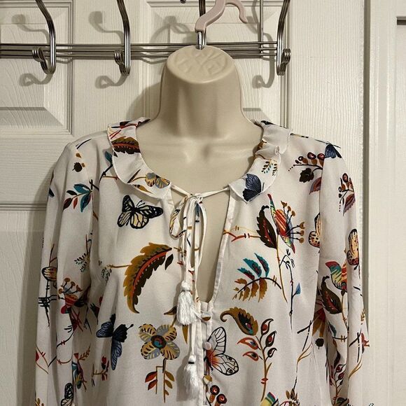 Abercrombie & Fitch Peplum Long Sleeve Blouse W/Butterflies Size Small - Picture 2 of 9
